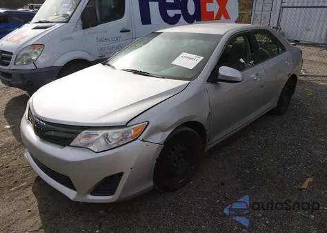 2012 Toyota Camry Le z USA, uszkodzony, nr VIN 4T4BF1FK7CR188407